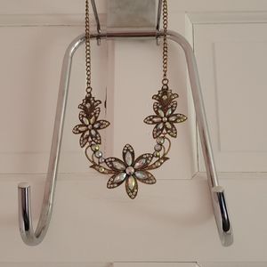 Flower necklace